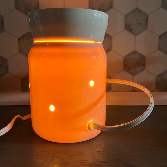 Christmas joy wax melt warmer - Picture 2 of 6